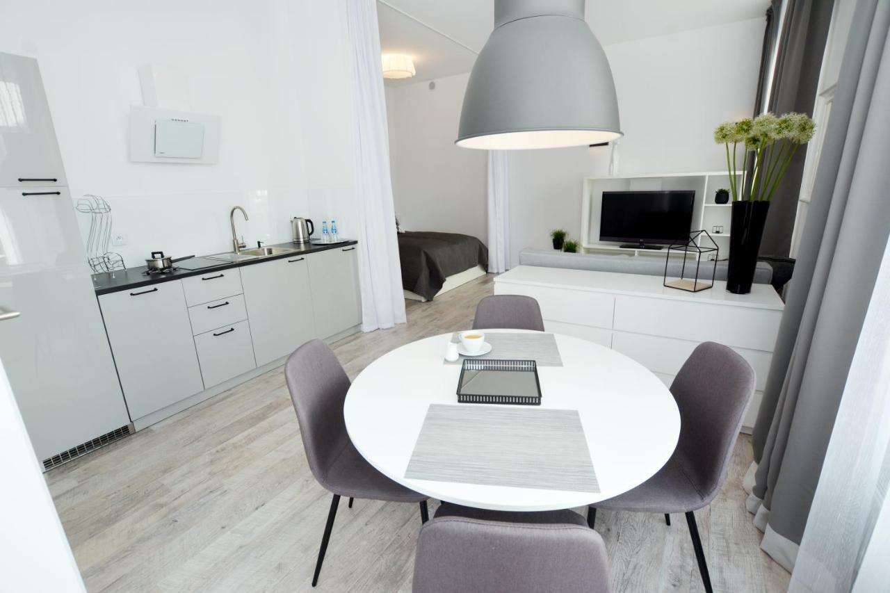 Towarowa Apartment